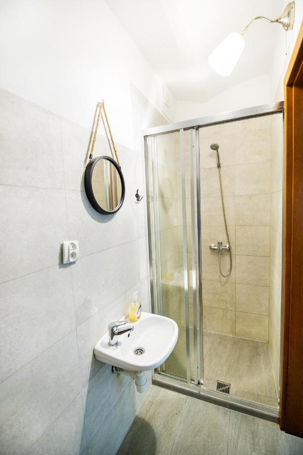 Hotel Zielona Przystan à Manasterz Extérieur photo