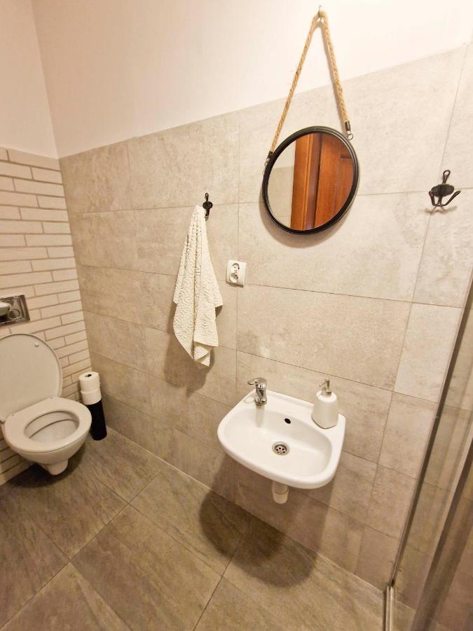 Hotel Zielona Przystan à Manasterz Extérieur photo