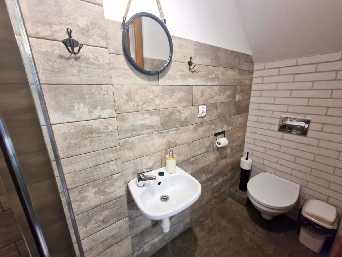 Hotel Zielona Przystan à Manasterz Extérieur photo