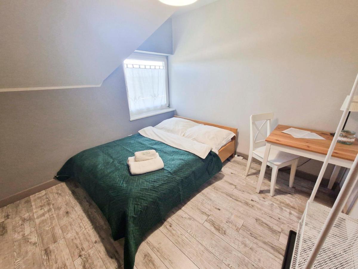 Hotel Zielona Przystan à Manasterz Extérieur photo