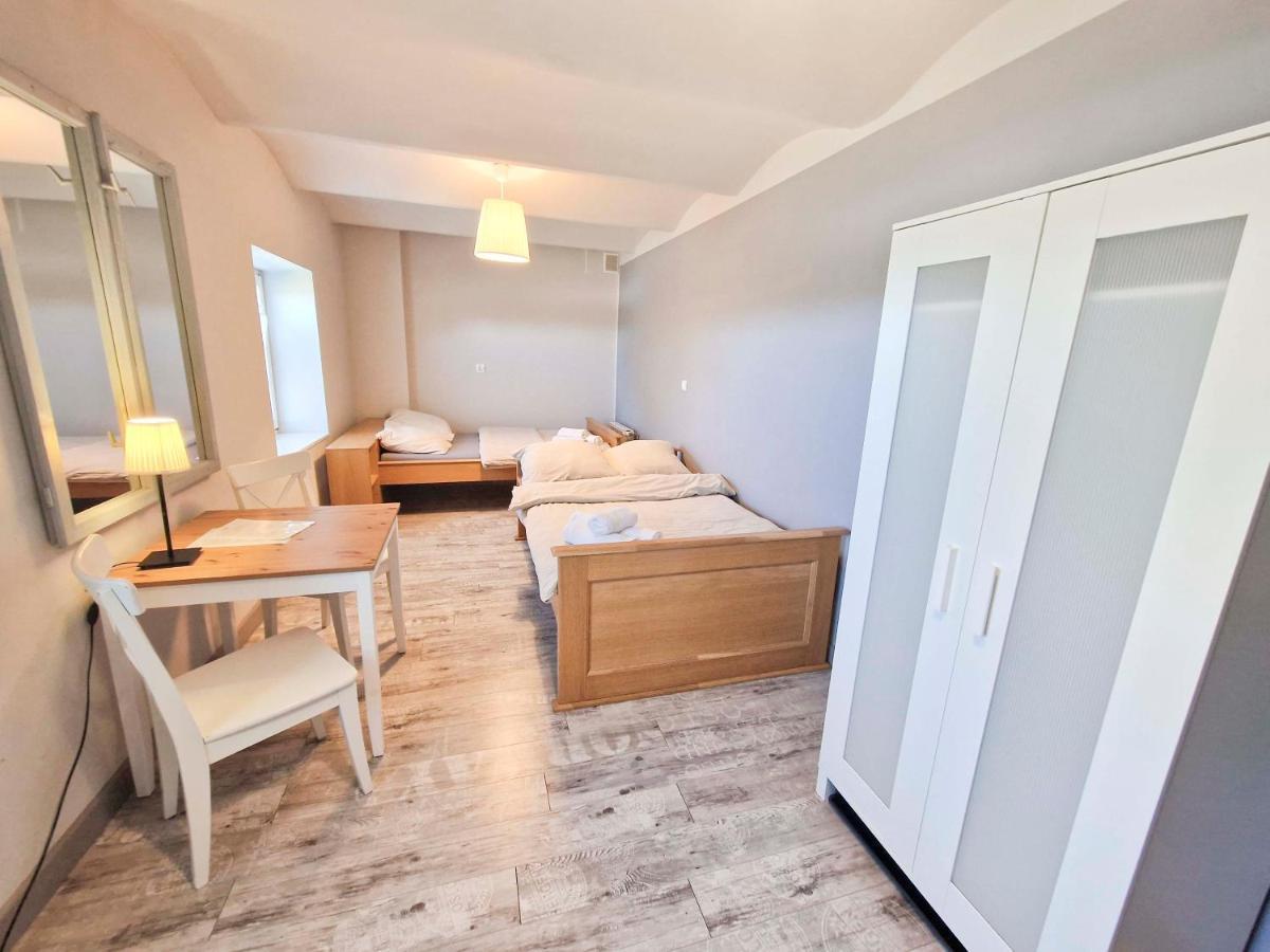 Hotel Zielona Przystan à Manasterz Extérieur photo