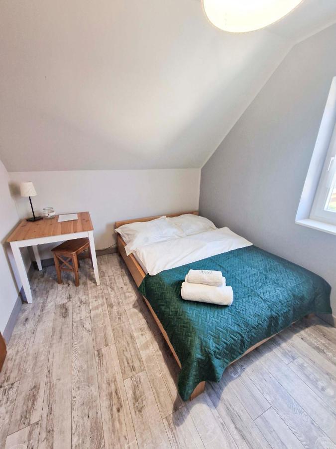 Hotel Zielona Przystan à Manasterz Extérieur photo