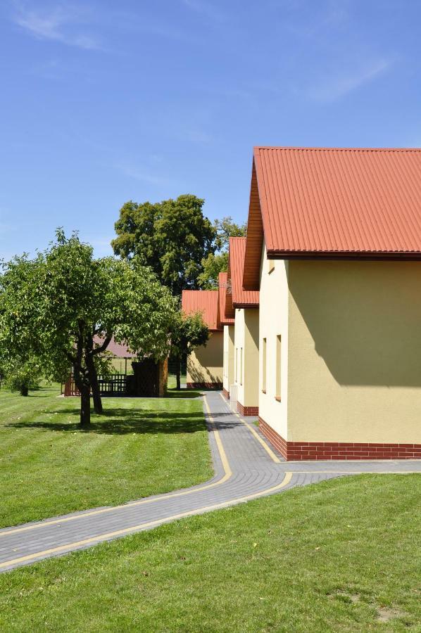 Hotel Zielona Przystan à Manasterz Extérieur photo