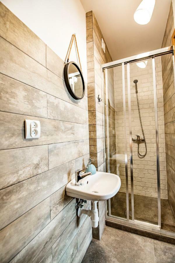 Hotel Zielona Przystan à Manasterz Extérieur photo