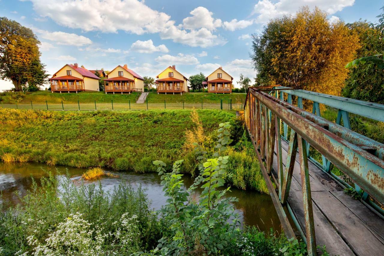 Hotel Zielona Przystan à Manasterz Extérieur photo